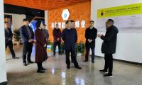 堅守初心做事業(yè)，為甜蜜生活而奮斗