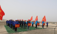 新時期絲綢之路經(jīng)濟帶的重要一環(huán)  阿阿鐵路正式開始鋪軌