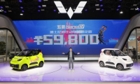 五菱聯(lián)動(dòng)迪士尼推出“Couple Car”，全球限量5000臺(tái)奇趣售賣