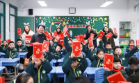 春暖花開，各地喜迎新學(xué)期