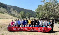 民族團(tuán)結(jié)進(jìn)步創(chuàng)建進(jìn)企業(yè)，政企同心同向同頻促發(fā)展