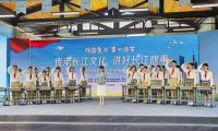 直擊各地開(kāi)學(xué)第一天|穿上新校服，迎接新學(xué)期