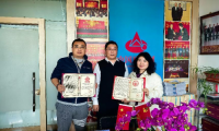 品質(zhì)再加冕！瑞明柚木窗連續(xù)6年權(quán)威認(rèn)證，劉輝主任親頒六項(xiàng)品質(zhì)榮譽(yù)
