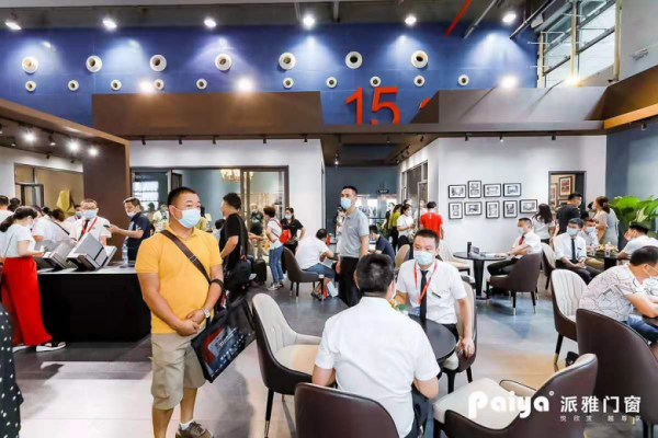 門窗十大品牌派雅門窗：奮斗的2020，一起翱翔！