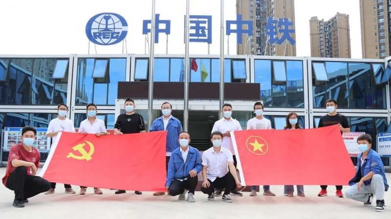 疫情防控黨員、團(tuán)員先鋒崗照片（拍攝人：李鵬程）.jpg