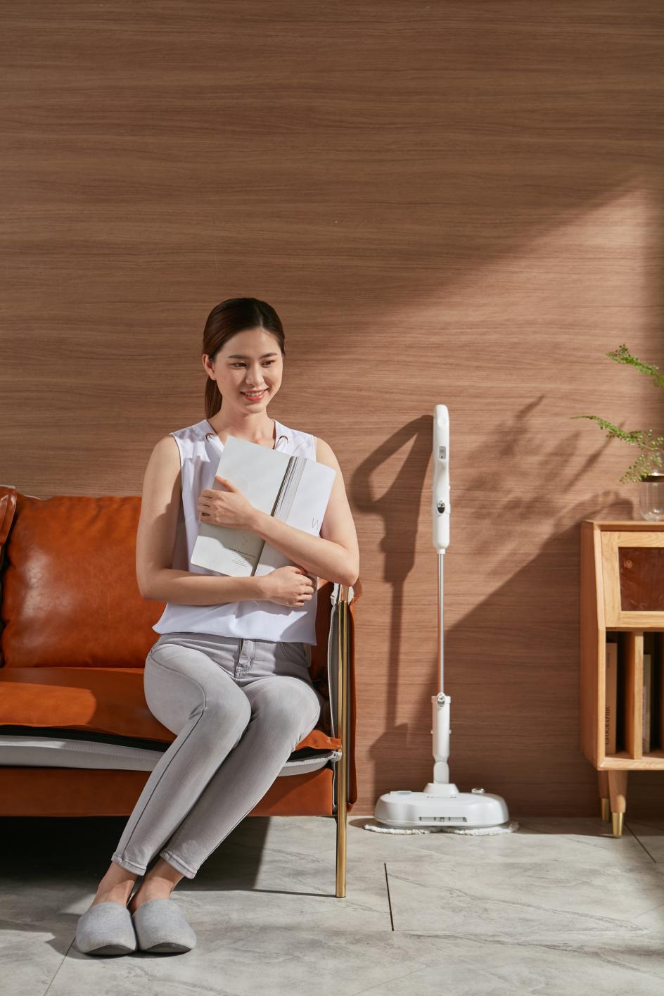 電動拖把好用嗎？法博萊無線電動拖把，無懼臟污助力全面清潔