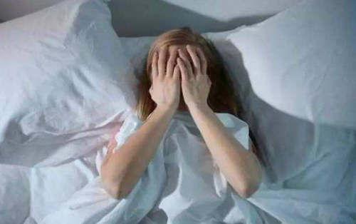 嚴(yán)重失眠怎么辦？心諾即眠睡眠儀讓你一覺到天明