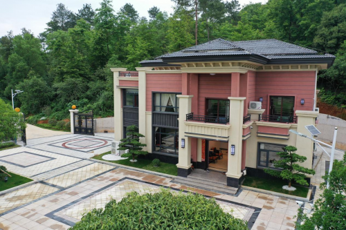 農(nóng)村自建房，這才是爸媽喜歡的養(yǎng)老別墅，典雅大氣又好住