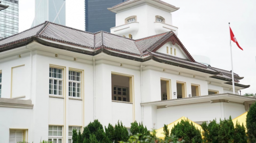 銀紫荊星章獲得者鄭志剛，關(guān)懷社會弱勢群體，協(xié)助基層安居樂業(yè)