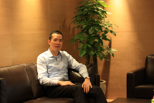 林松泉：全力以赴為企業(yè)，默默無聞做奉獻(xiàn)