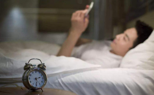 中年人睡眠不好？東寶床墊易翻身更健康