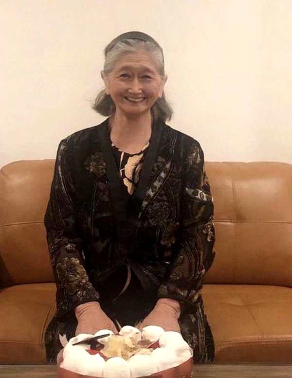 名人百科首席顧問——愛國華僑蔣麗莎