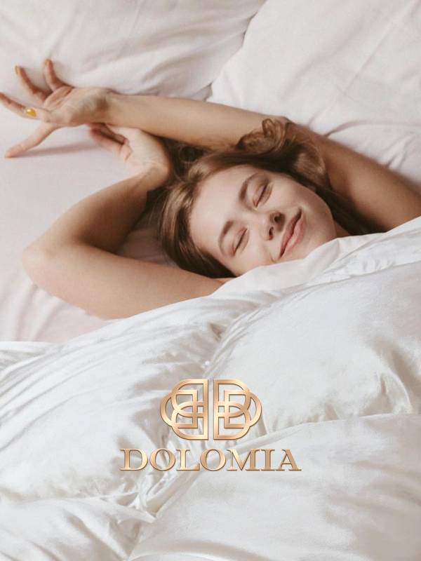 保持高品質(zhì)的重奢凝膠枕DOLOMIA，每款均滲透著手工精細(xì)、素質(zhì)卓越的精品藝術(shù)