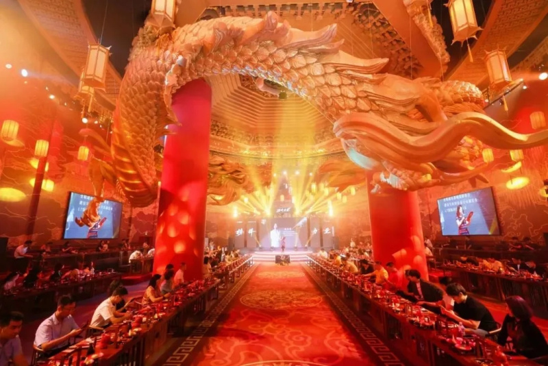 冠珠瓷磚榮獲2025榜樣力量“年度家居領(lǐng)軍品牌”、“年度設(shè)計(jì)美學(xué)產(chǎn)品金獎(jiǎng)”稱號(hào)